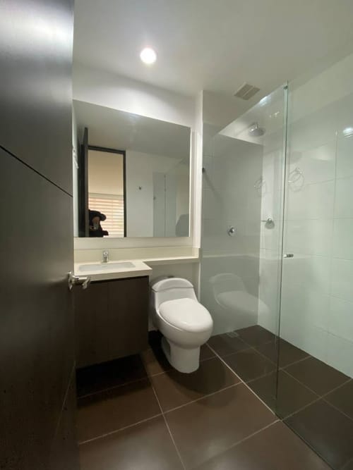 Apartamento de 2 alcobas en arriendo en Altos Del Poblado, Medellín, 67 m² · foto 7 de 15