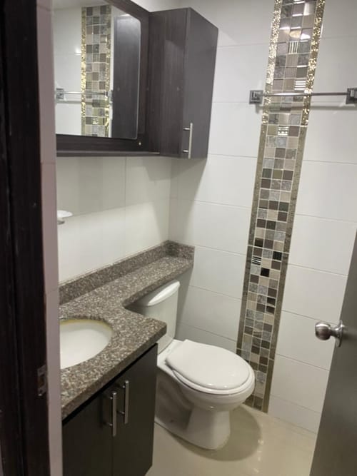 Apartamento de 3 alcobas en venta en Picaleña Y Mirolindo, Ibagué, 62 m² · foto 6 de 9