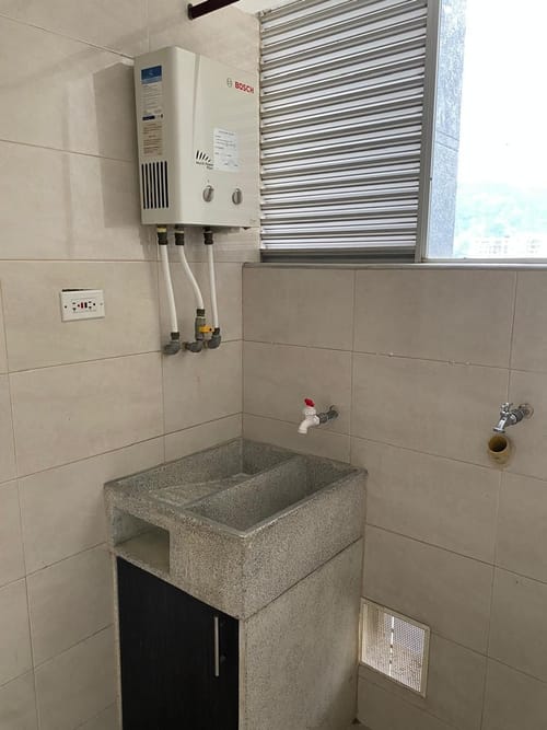 Apartamento de 3 alcobas en venta en Picaleña Y Mirolindo, Ibagué, 62 m² · foto 5 de 9