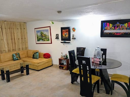 Casa de 5 alcobas en venta en Polo Club, Bogotá, 148 m² · foto 3 de 20