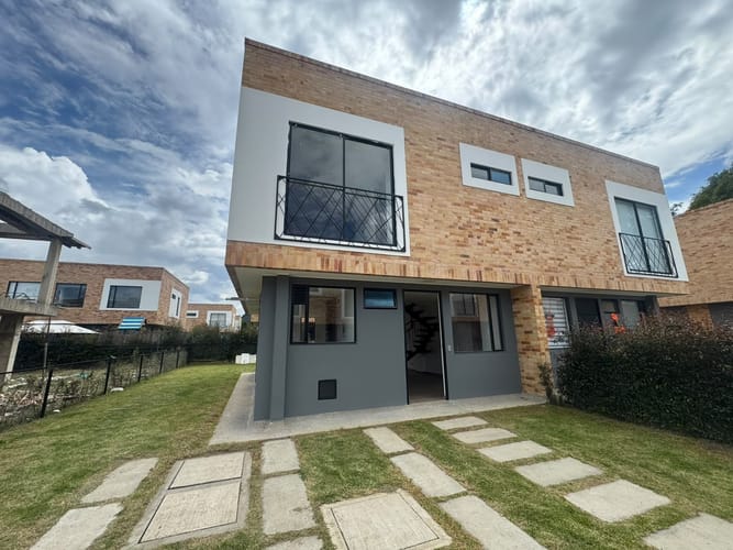 Casa de 3 alcobas en venta en Tiquiza, Chía, 115 m² · foto 2 de 23
