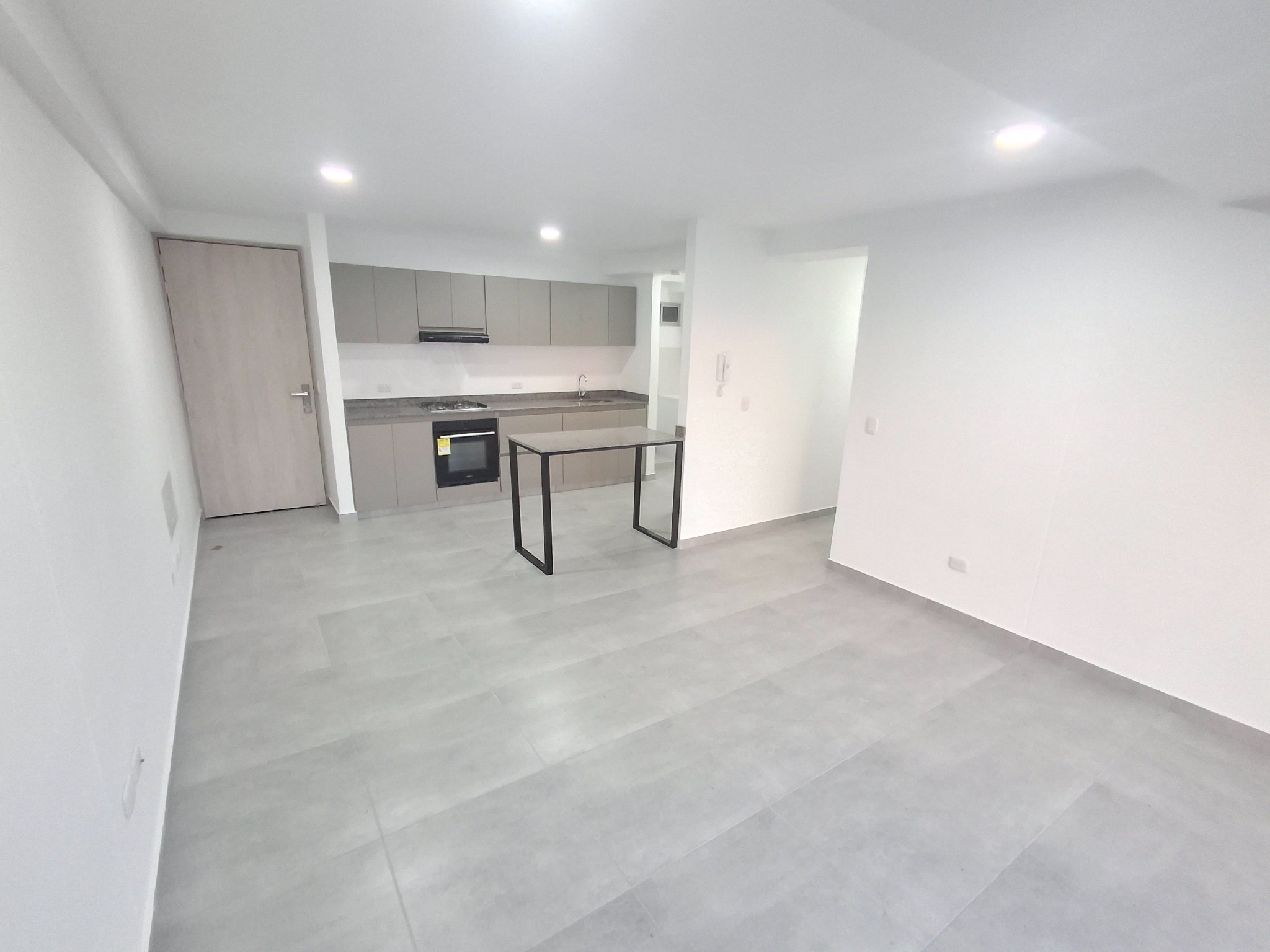 Apartamento en arriendo en Cn. Parque 93 Et. Iii, Ibagué · foto 8 de 17