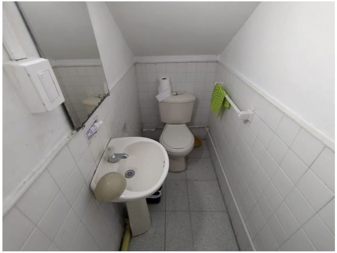 Casa de 5 alcobas en venta en Estadio, Medellín, 182 m² · foto 8 de 24
