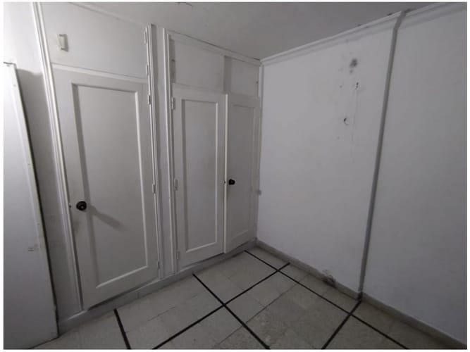 Casa de 5 alcobas en venta en Estadio, Medellín, 182 m² · foto 10 de 24