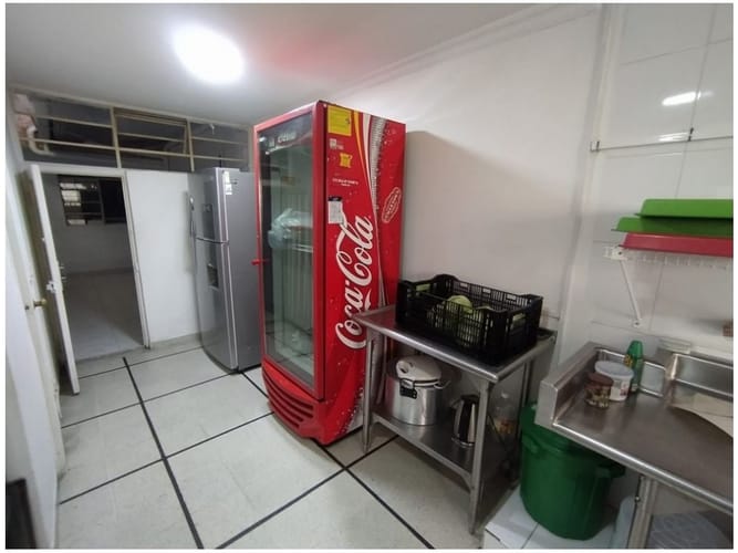 Casa de 5 alcobas en venta en Estadio, Medellín, 182 m² · foto 23 de 24