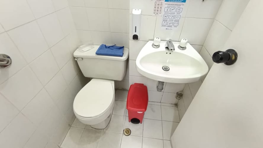 Oficina en arriendo en La Aguacatala, Medellín, 45 m² · foto 9 de 10