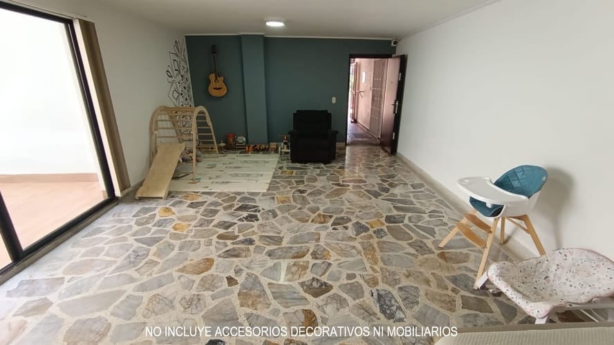 Apartamento de 3 alcobas en arriendo en Laureles, Medellín, 128 m² · foto 2 de 17