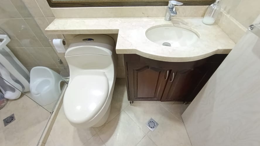 Apartamento de 3 alcobas en arriendo en Laureles, Medellín, 128 m² · foto 15 de 17