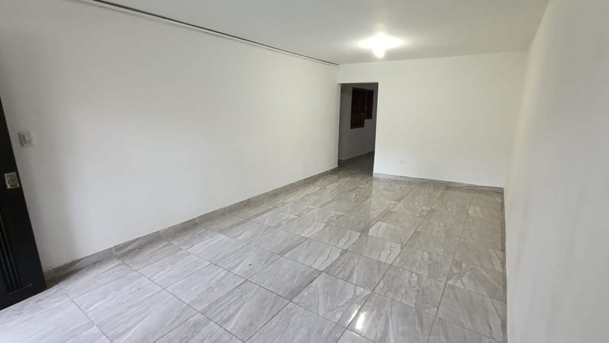 Local en arriendo en Laureles, Medellín, 200 m² · foto 3 de 16