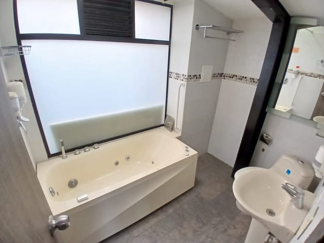 Oficina en arriendo en La Florida, Medellín, 49 m² · foto 2 de 5