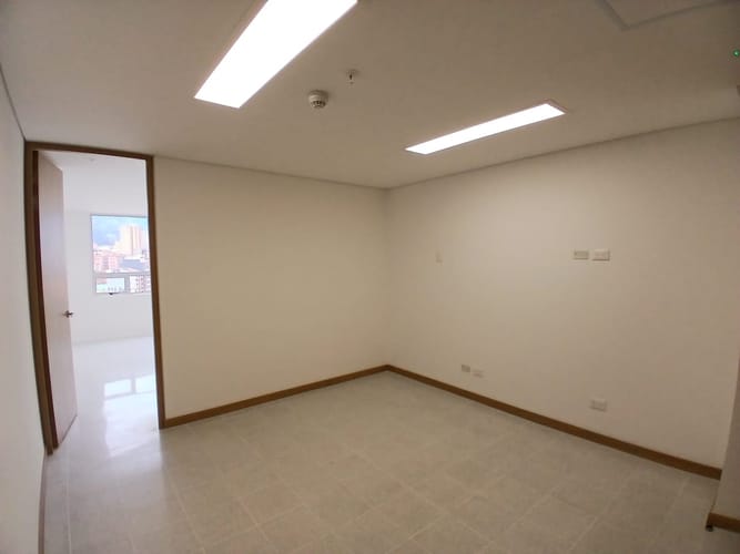 Consultorio en arriendo en Laureles, Medellín, 40 m² · foto 2 de 7