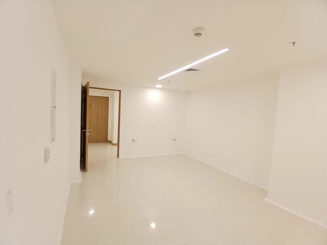 Consultorio en arriendo en Villa Carlota, Medellín, 38 m² · foto 2 de 8