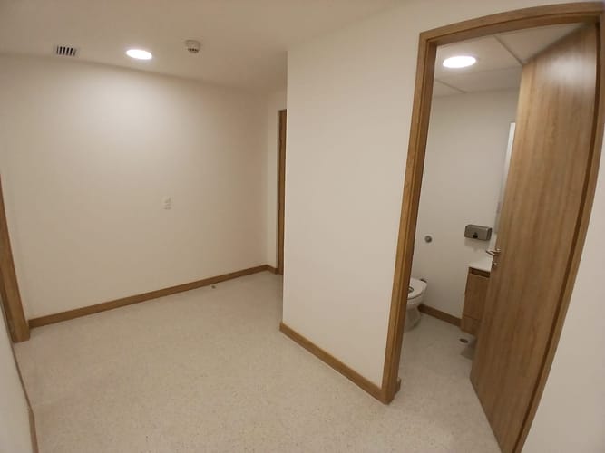 Consultorio en arriendo en Villa Carlota, Medellín, 38 m² · foto 6 de 8