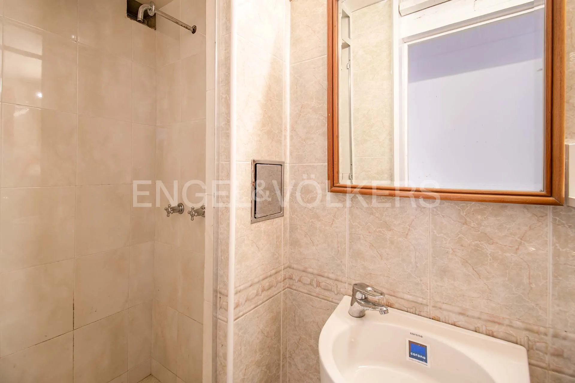 Casa en venta en La Carolina, Bogotá · foto 5 de 14