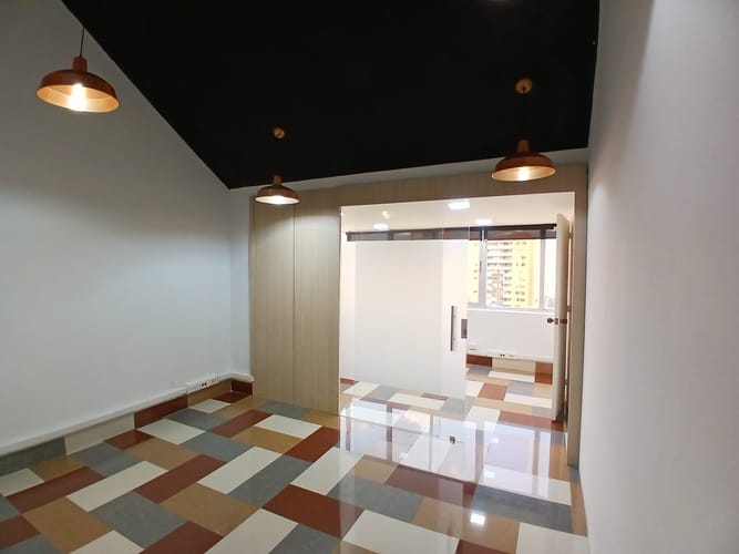 Oficina en arriendo en Santa María De Los Ángeles, Medellín, 108 m² · foto 5 de 9