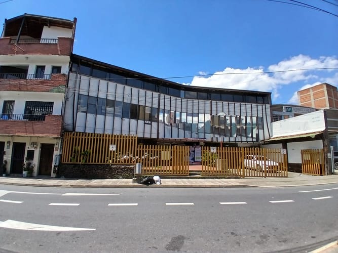 Oficina en arriendo en Zona Industrial No. 1, Itagüí, 160 m² · foto 8 de 8