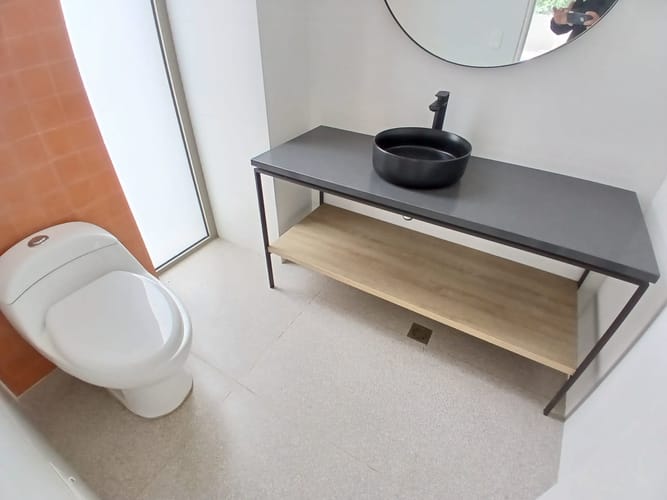 Local en arriendo en El Poblado, Medellín, 85 m² · foto 8 de 8