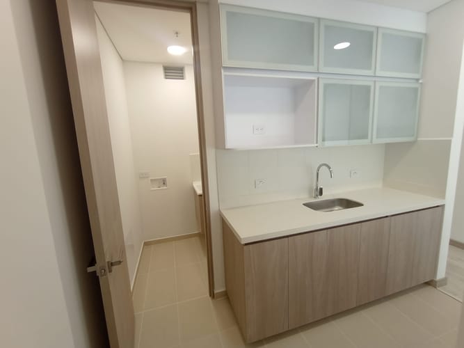 Apartaestudio en arriendo en Los Mangos, Medellín, 73 m² · foto 6 de 14