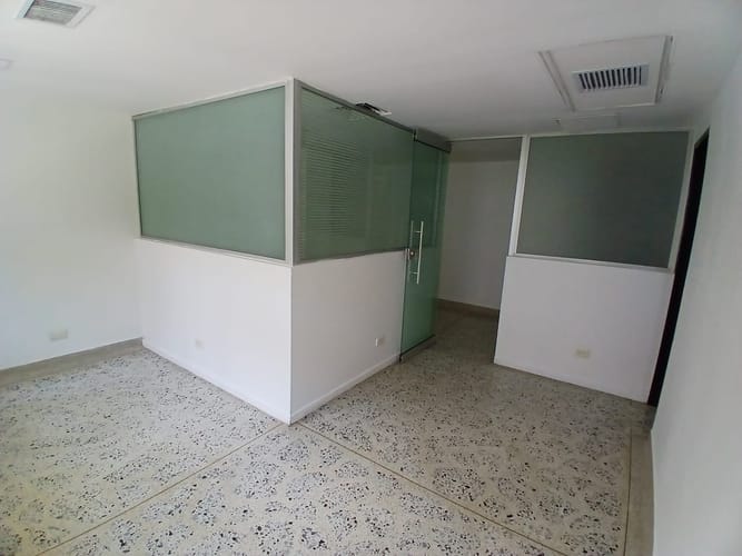 Oficina en arriendo en Santa María De Los Ángeles, Medellín, 30 m² · foto 4 de 4