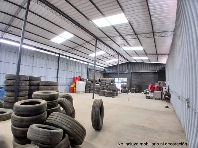 Bodega en arriendo en La Clara, Guarne, 290 m² · foto 3 de 5