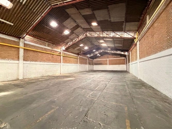 Bodega en arriendo en Guadalupe, Dosquebradas, 780 m² · foto 2 de 5