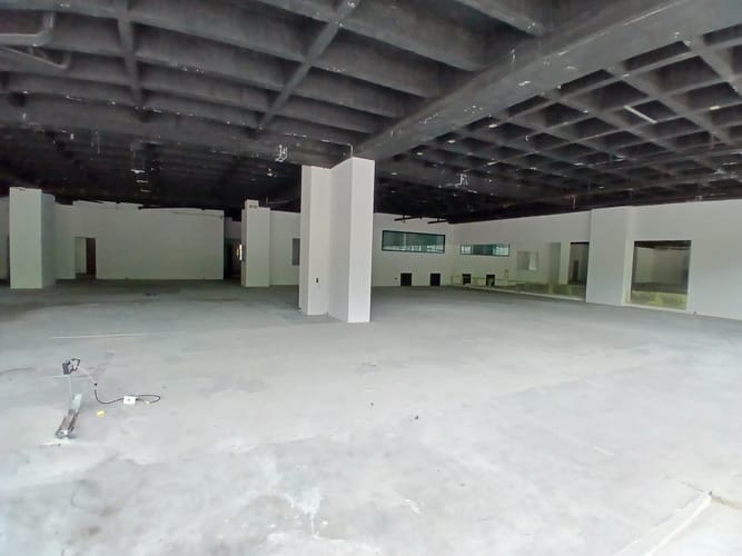 Local en arriendo en Cuarta Brigada, Medellín, 750 m² · foto 5 de 10