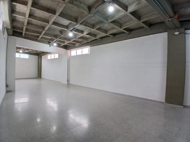 Bodega en arriendo en Trinidad, Medellín, 190 m² · foto 6 de 10