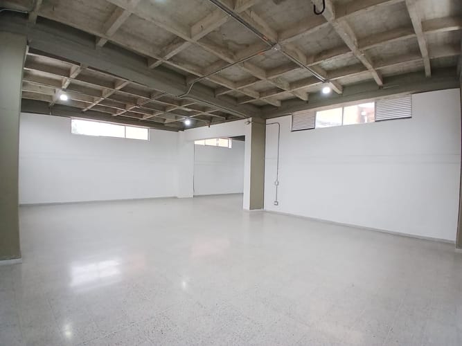 Bodega en arriendo en Trinidad, Medellín, 190 m² · foto 7 de 10