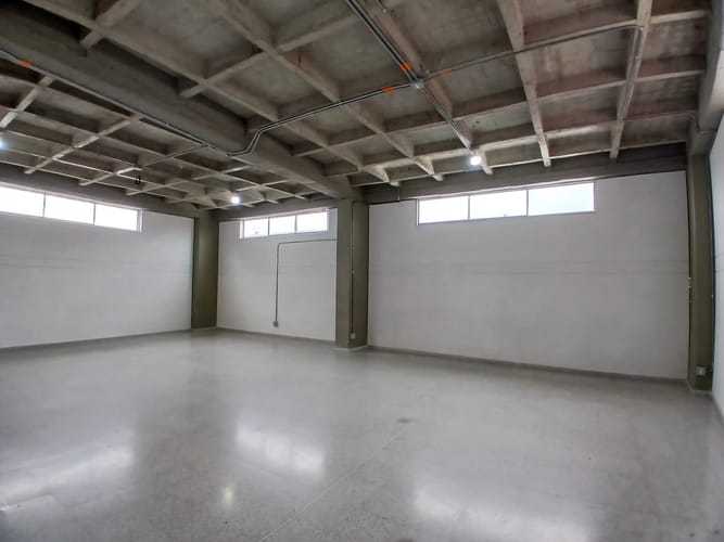 Bodega en arriendo en Trinidad, Medellín, 190 m² · foto 9 de 10