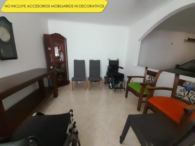 Local en arriendo en Las Acacias, Medellín, 185 m² · foto 2 de 13