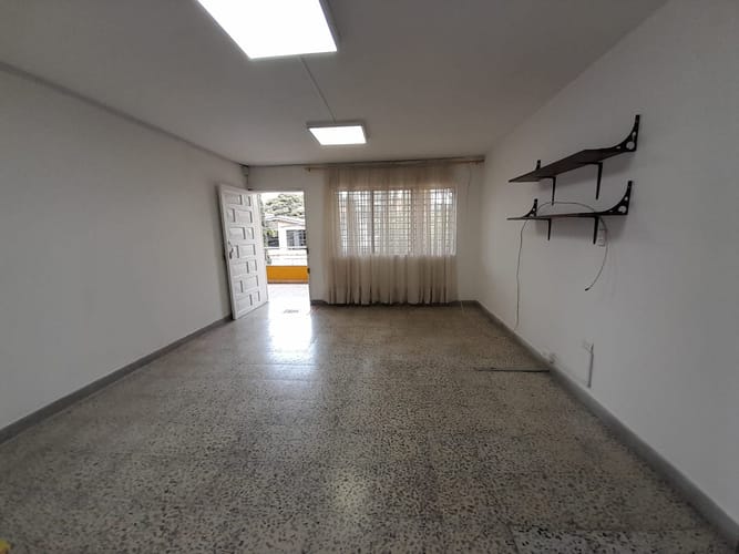 Local en arriendo en Laureles, Medellín, 224 m² · foto 3 de 15