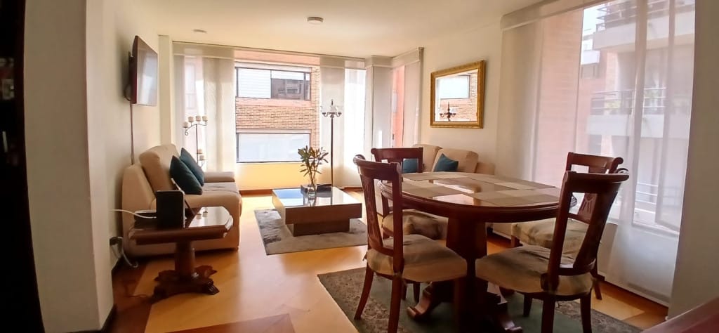 Apartamento de 3 alcobas en venta en La Carolina, Bogotá, 90 m² · foto 8 de 24