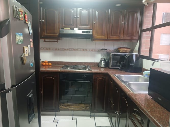 Apartamento de 3 alcobas en venta en La Carolina, Bogotá, 90 m² · foto 11 de 24
