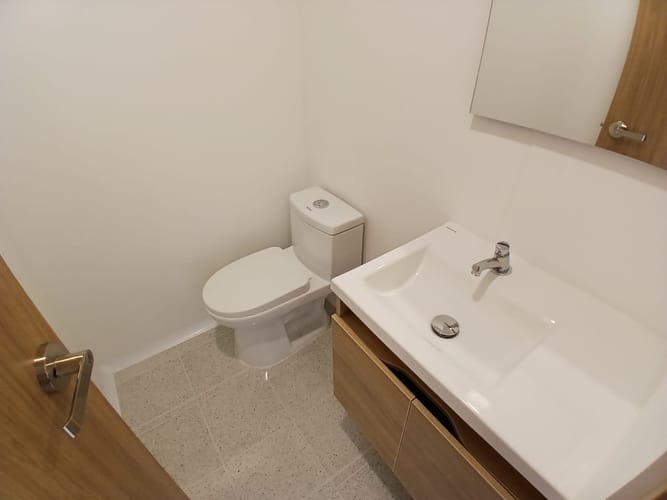 Consultorio en arriendo en Laureles, Medellín, 29 m² · foto 2 de 9