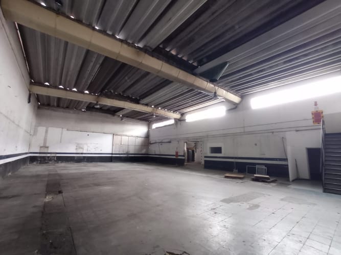 Bodega en arriendo en La Esmeralda, Itagüí, 651 m² · foto 6 de 7