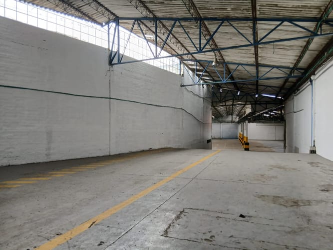 Bodega en arriendo en Zona Industrial No. 1, Itagüí, 2919 m² · foto 3 de 9
