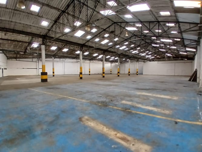 Bodega en arriendo en Zona Industrial No. 1, Itagüí, 2919 m² · foto 5 de 9
