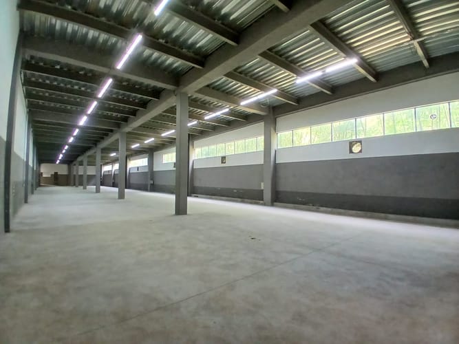 Bodega en arriendo en La Tablacita, La Estrella, 2551 m² · foto 4 de 10