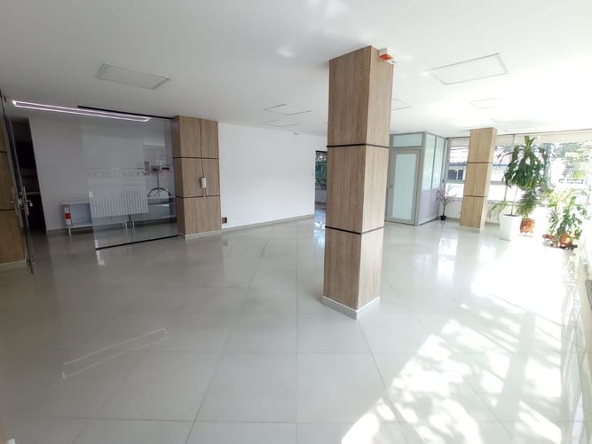 Oficina en arriendo en Suramericana, Medellín, 84 m² · foto 4 de 5
