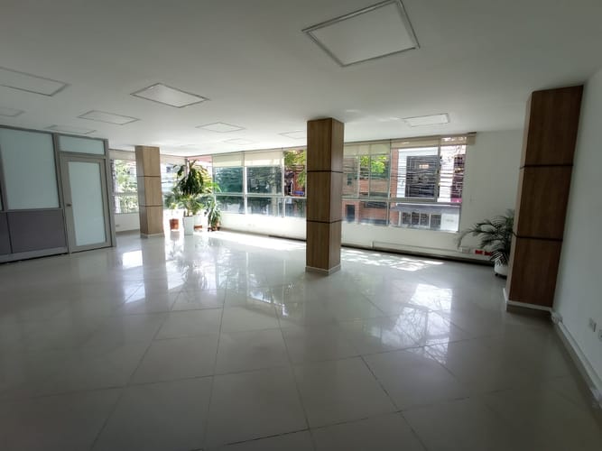 Oficina en arriendo en Suramericana, Medellín, 84 m² · foto 5 de 5