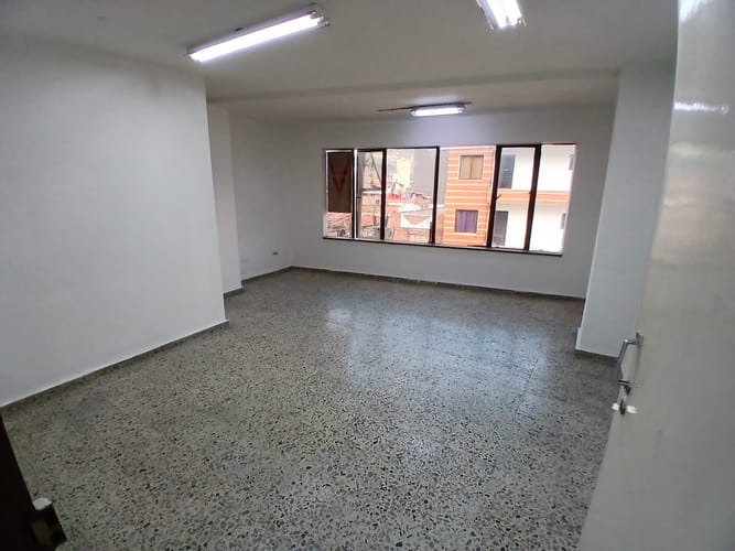 Local en arriendo en Centro, Bello, 720 m² · foto 6 de 8