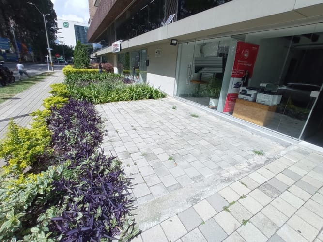 Local en arriendo en Villa Carlota, Medellín, 14 m² · foto 4 de 5
