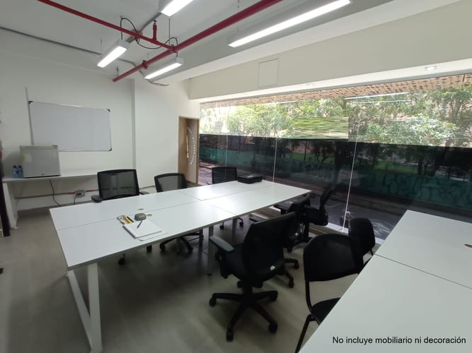 Oficina en arriendo en Villa Carlota, Medellín, 36 m² · foto 2 de 5