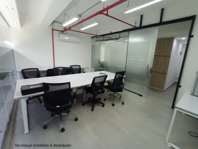 Oficina en arriendo en Villa Carlota, Medellín, 36 m² · foto 4 de 5