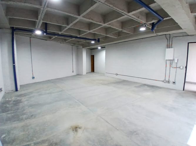 Bodega en arriendo en Santa Fe, Medellín, 80 m² · foto 2 de 4