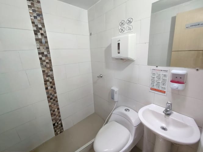 Local en arriendo en Avenida 30 De Agosto, Pereira, 240 m² · foto 10 de 12