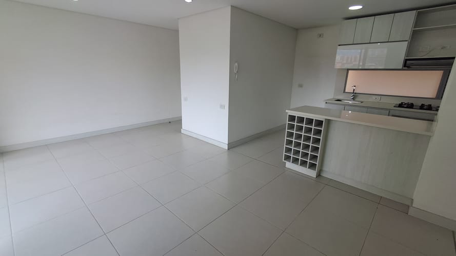 Apartamento de 2 alcobas en arriendo en Loma Del Esmeraldal, Envigado, 81 m² · foto 4 de 18