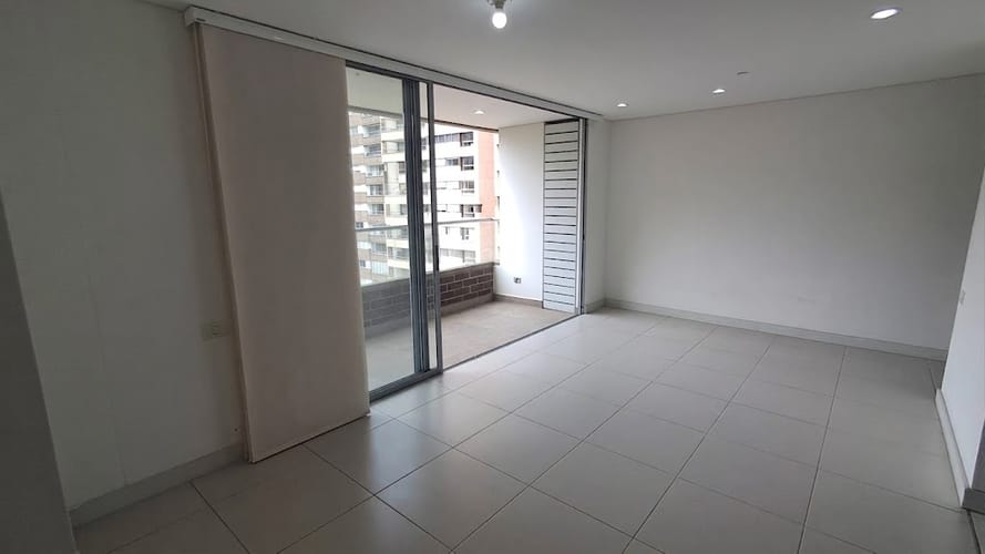 Apartamento de 2 alcobas en arriendo en Loma Del Esmeraldal, Envigado, 81 m² · foto 5 de 18