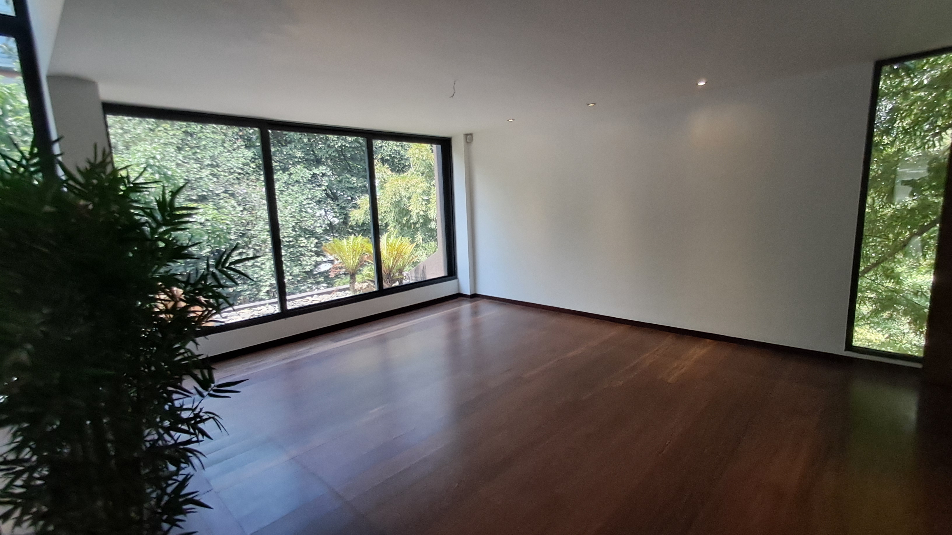 Apartamento en arriendo en El Poblado, Medellín · foto 3 de 19