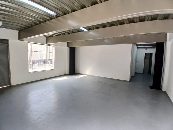 Local en arriendo en Laureles, Medellín, 110 m² · foto 2 de 6